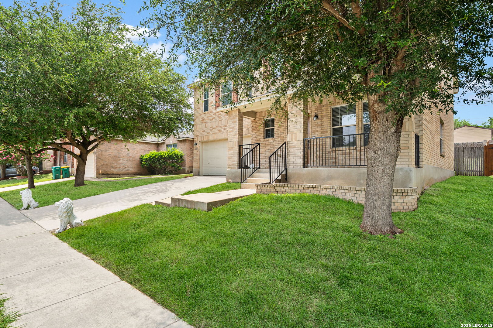 7207 Avery Road Live Oak, TX 78233 - Photo 3 of 32 a view of a house with a yard