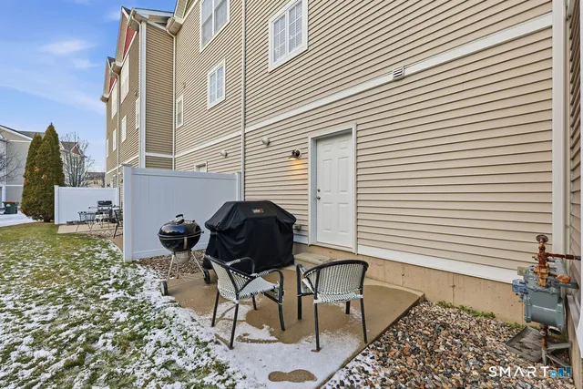 $345,000 | 55 Columbus Boulevard, Unit 14, Southington, CT 06489