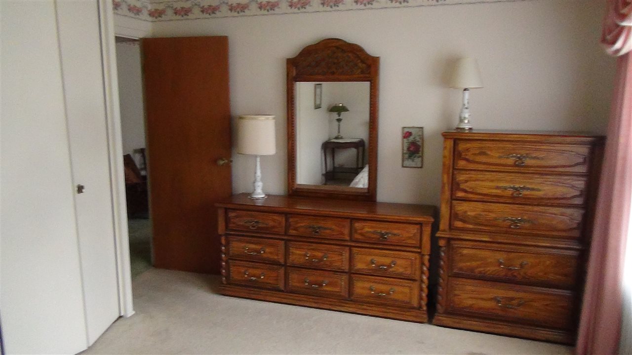 801 East Washington Center Road Fort Wayne, IN 46825 - Photo 5 of 28 Gallery Image 5