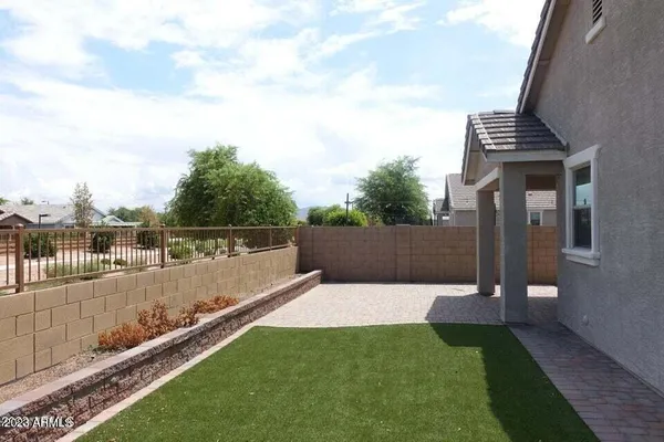 $2,340 | 3330 East Russell Street, Mesa, AZ 85213