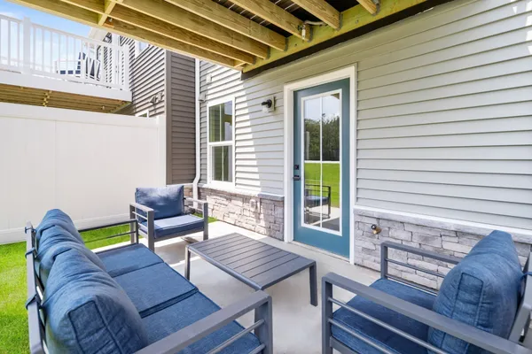 $199,990 | 657 Big Bend Court, Unit 101, White House, TN 37188