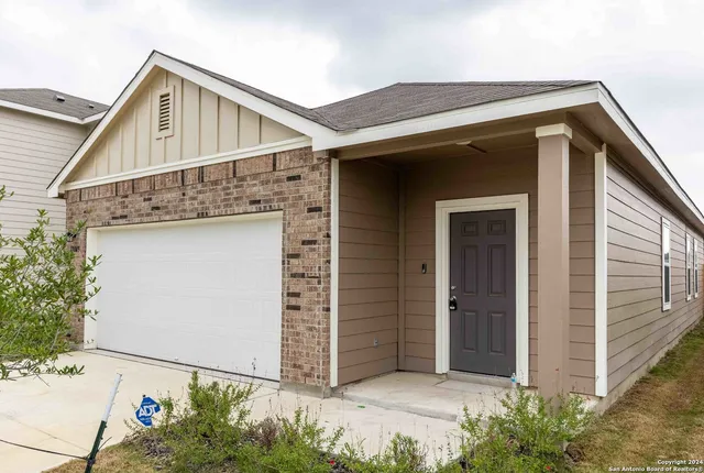 $1,750 | 12843 Cygnus, San Antonio, TX 78245