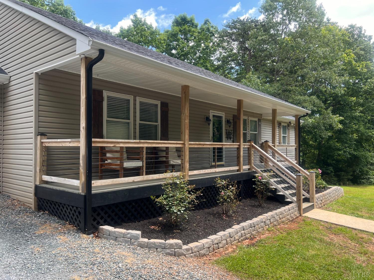 126 Warner Road Lynchburg, VA 24504 - Photo 3 of 21 Gallery Image 3