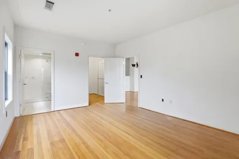$865,000 | 1111 25th Street Northwest, Unit 906, Washington, DC 20037