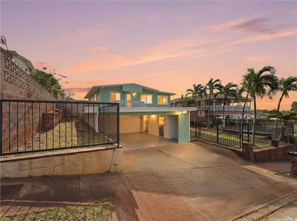 $910,000 | 92-717 Nohopono Street, Kapolei, HI 96707