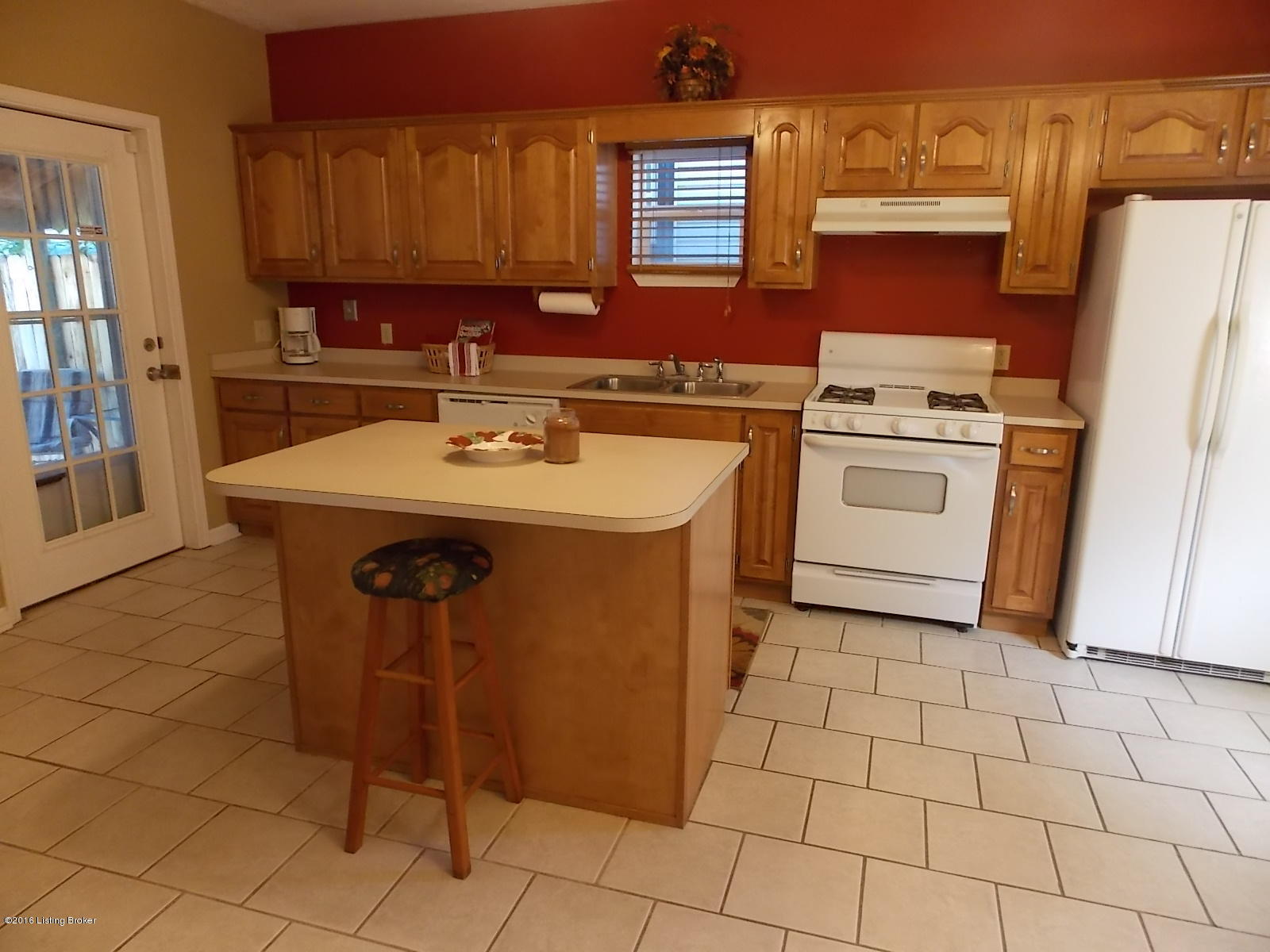 1214 Lexington Road Louisville, KY 40206 - Photo 9 of 20 kitchen 4