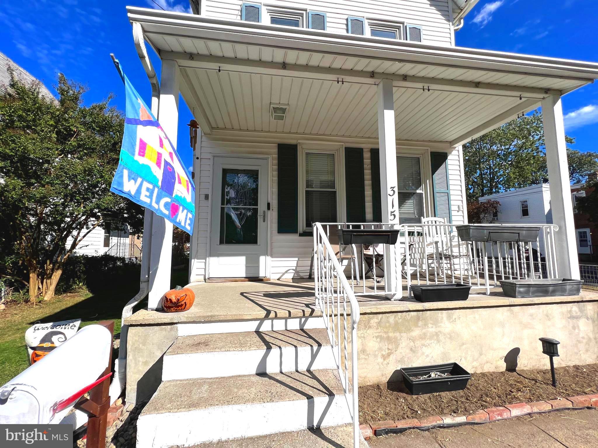 313 Middleton Street Riverside, NJ 08075 - Photo 3 of 35 Front porch