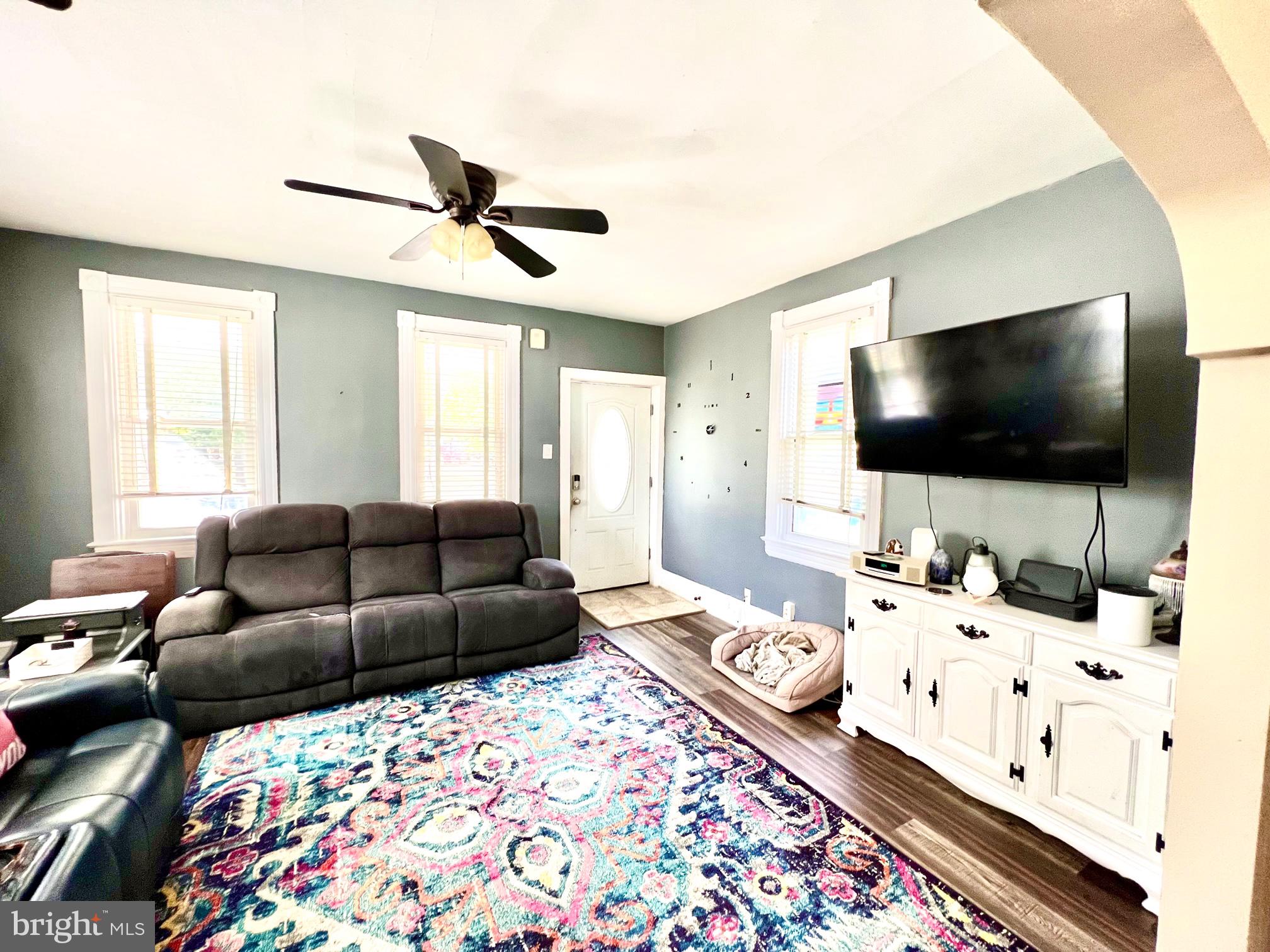 313 Middleton Street Riverside, NJ 08075 - Photo 7 of 35 Living room at front of the house