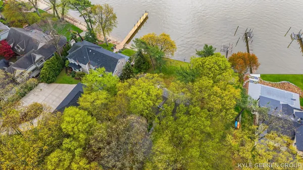 $2,100,000 | 1418 Waukazoo Drive, Holland, MI 49424