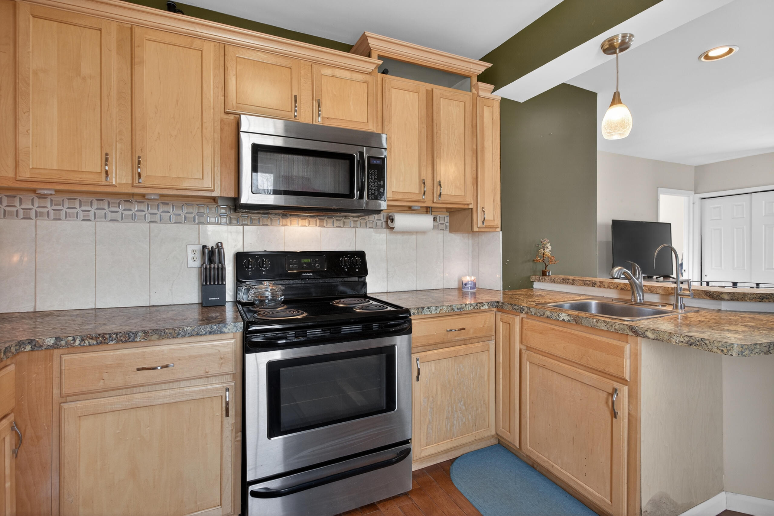 809 Grant Street Jackson, MI 49203 - Photo 12 of 49 0N0A8660