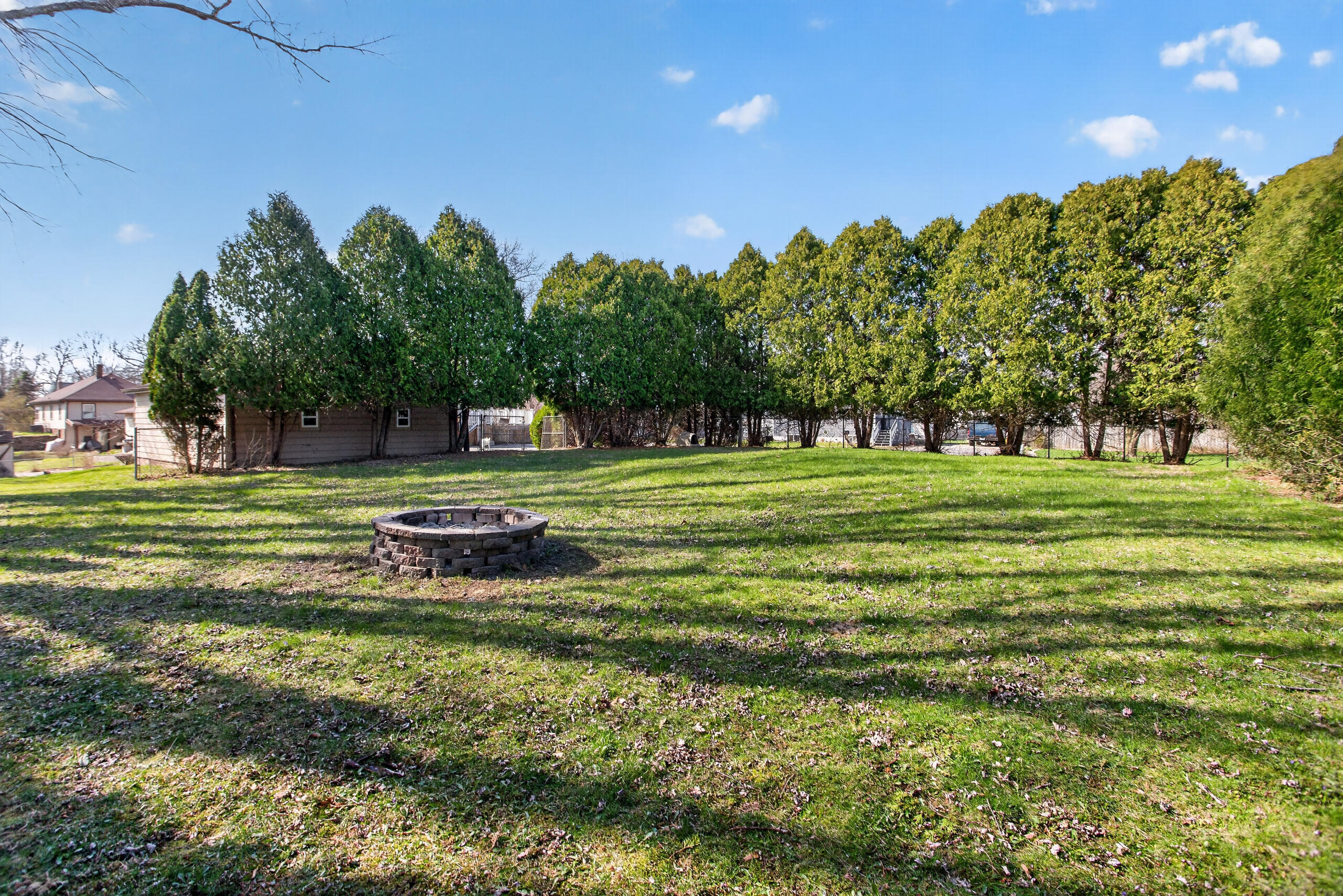 809 Grant Street Jackson, MI 49203 - Photo 3 of 49 0N0A8623