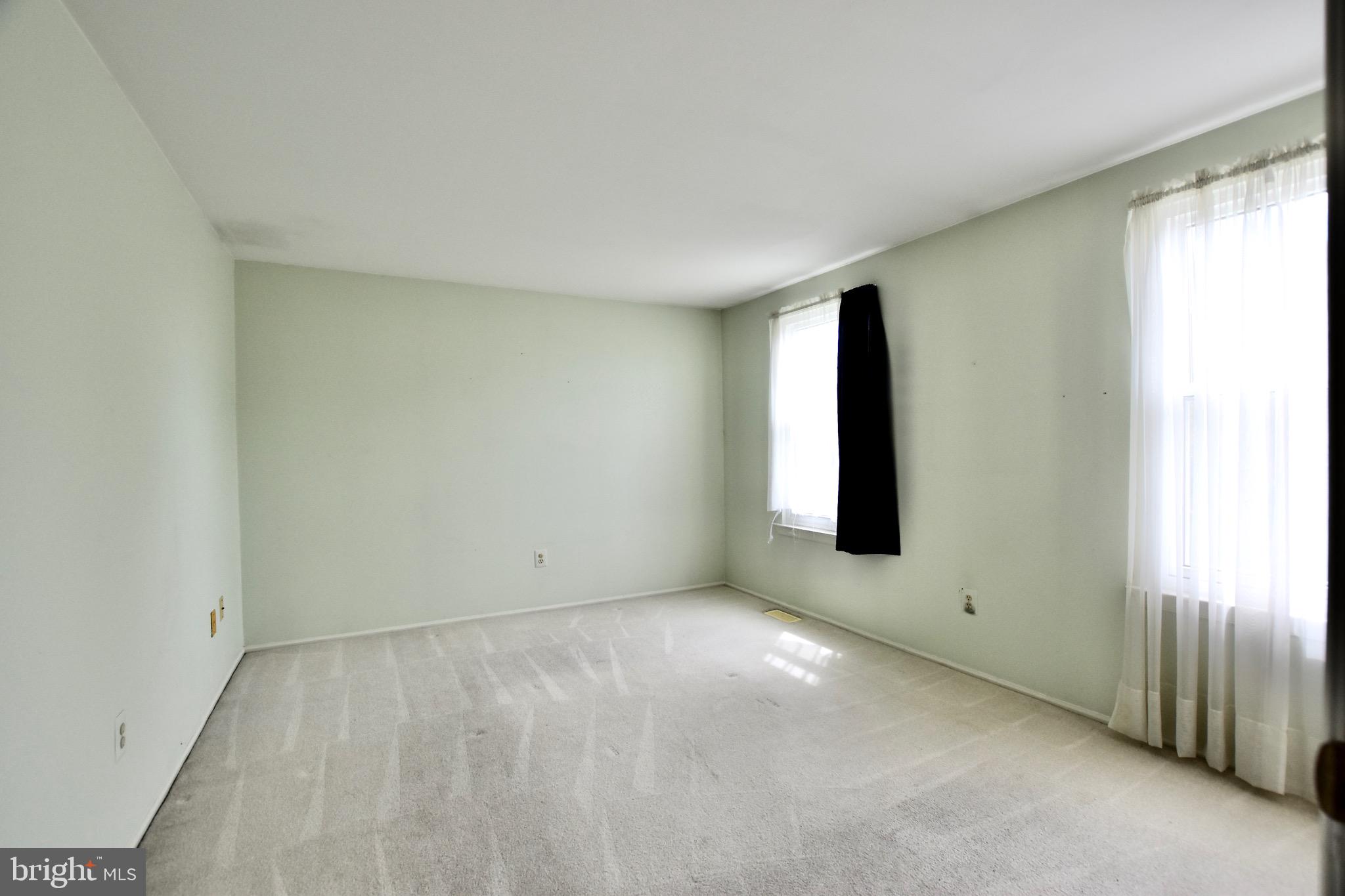 44 West Brookline Drive Laurel Springs, NJ 08021 - Photo 29 of 39 an empty room with windows