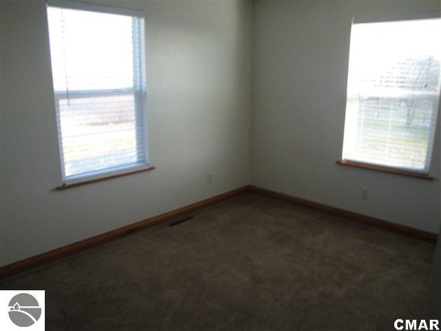 4540 East Millbrook Road Mount Pleasant, MI 48858 - Photo 15 of 25 1771983-14.JPG
