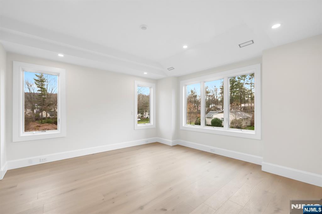 75 Susan Drive Closter, NJ 07624 - Photo 32 of 50