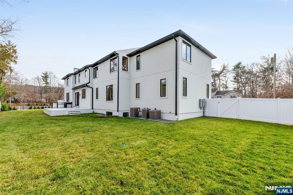 75 Susan Drive Closter, NJ 07624 - Photo 48 of 50