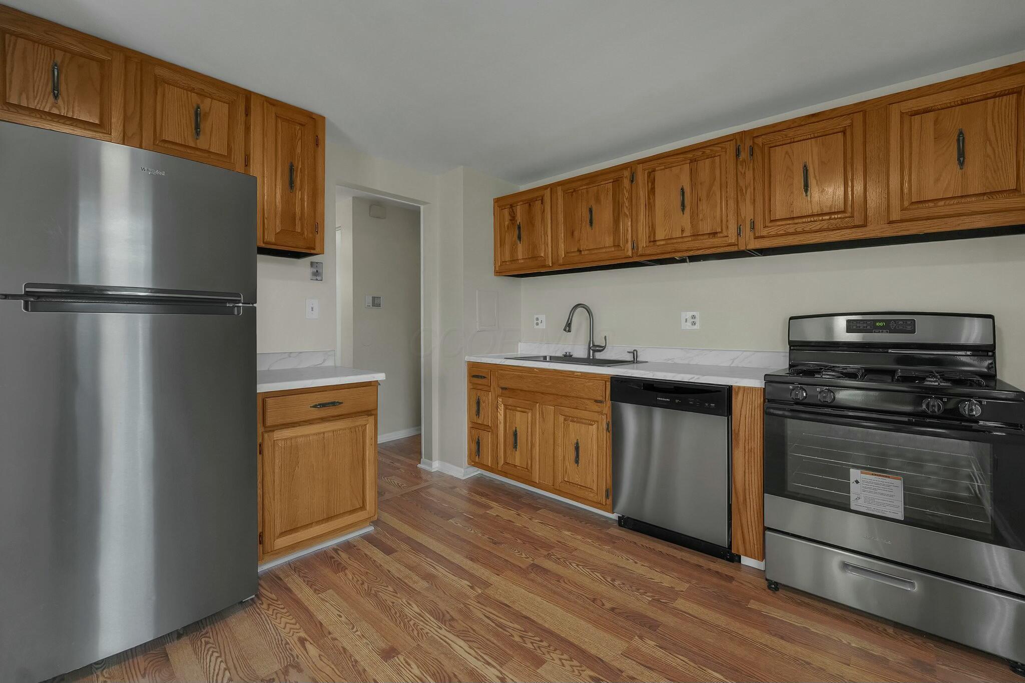 1713 Parkgate Road Columbus, OH 43229 - Photo 7 of 30 tempImageff3cL3