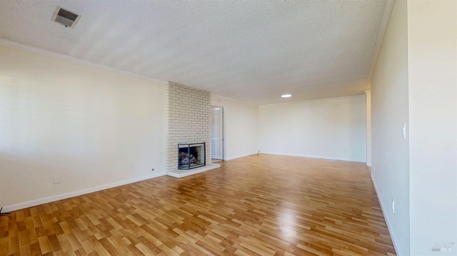 339 Valley Oaks Drive Santa Rosa, CA 95409 - Photo 14 of 64