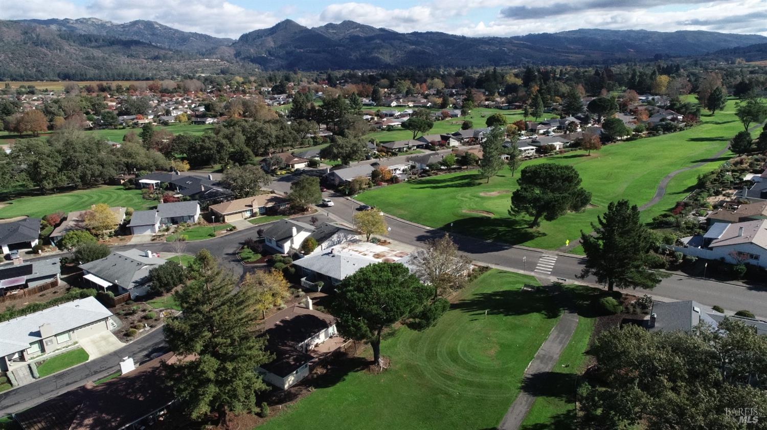 339 Valley Oaks Drive Santa Rosa, CA 95409 - Photo 4 of 64