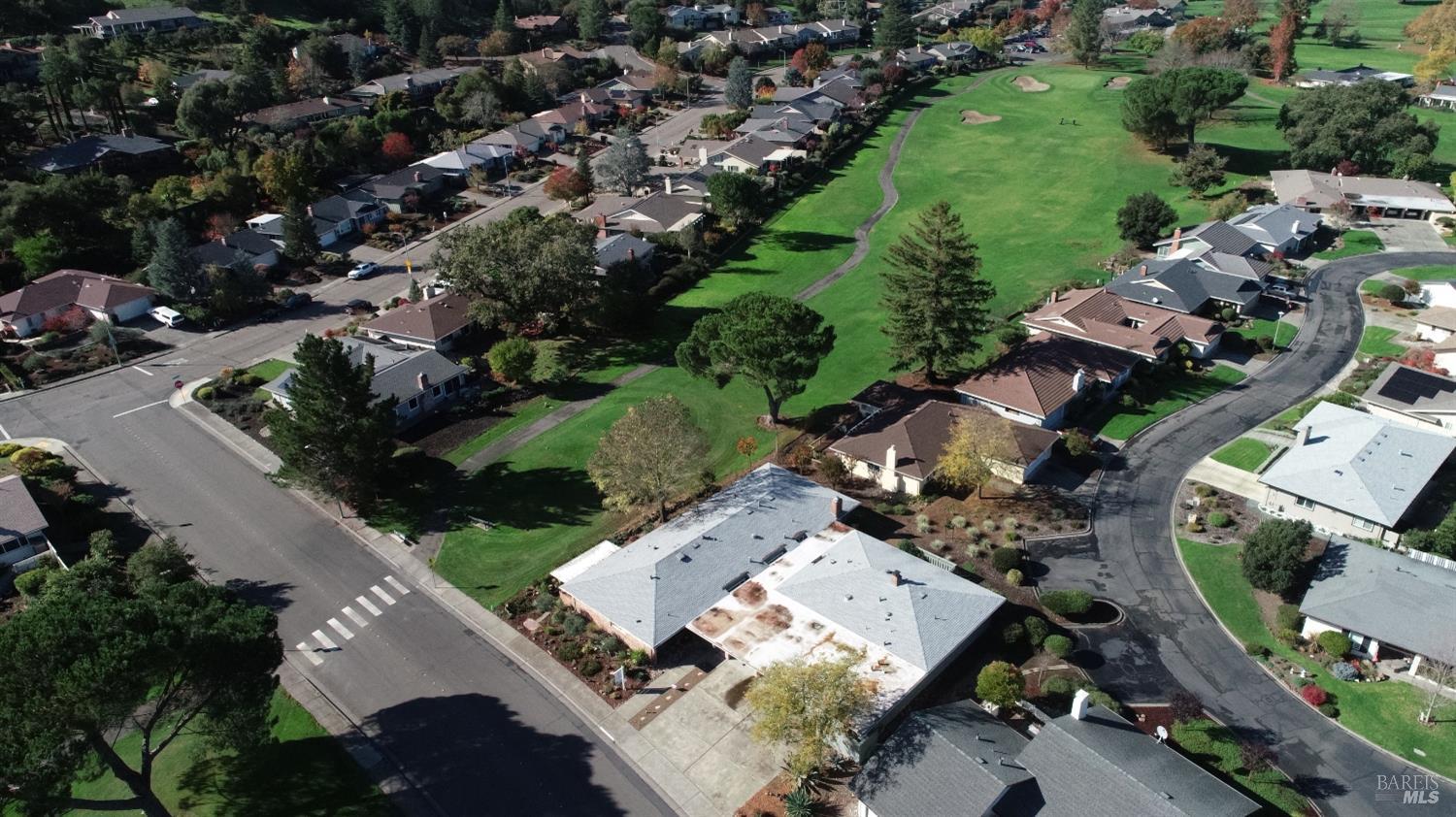 339 Valley Oaks Drive Santa Rosa, CA 95409 - Photo 5 of 64