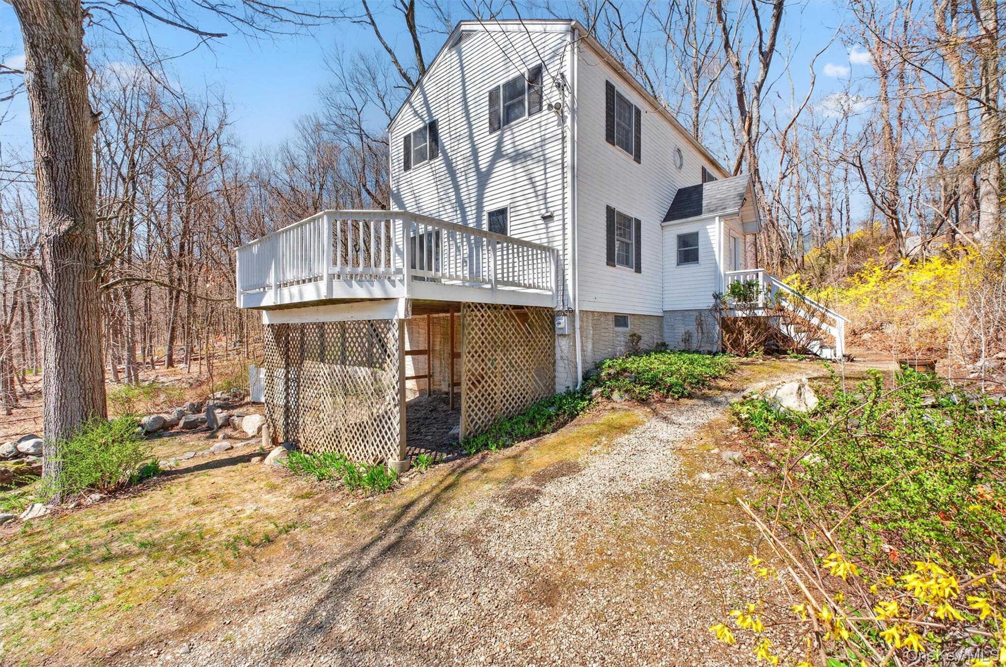 11 Shawnee Road Putnam Valley, NY 10579 - Photo 2 of 45