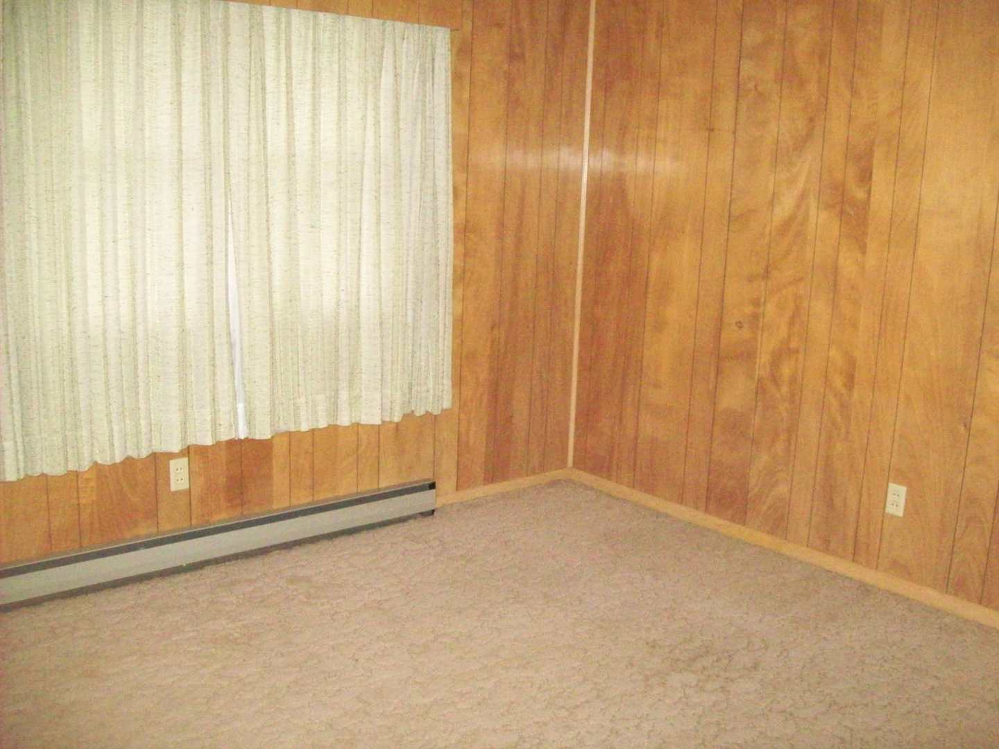 184 Hamilton Road Deer Grove, IL 61243 - Photo 18 of 21 Gallery Image 18