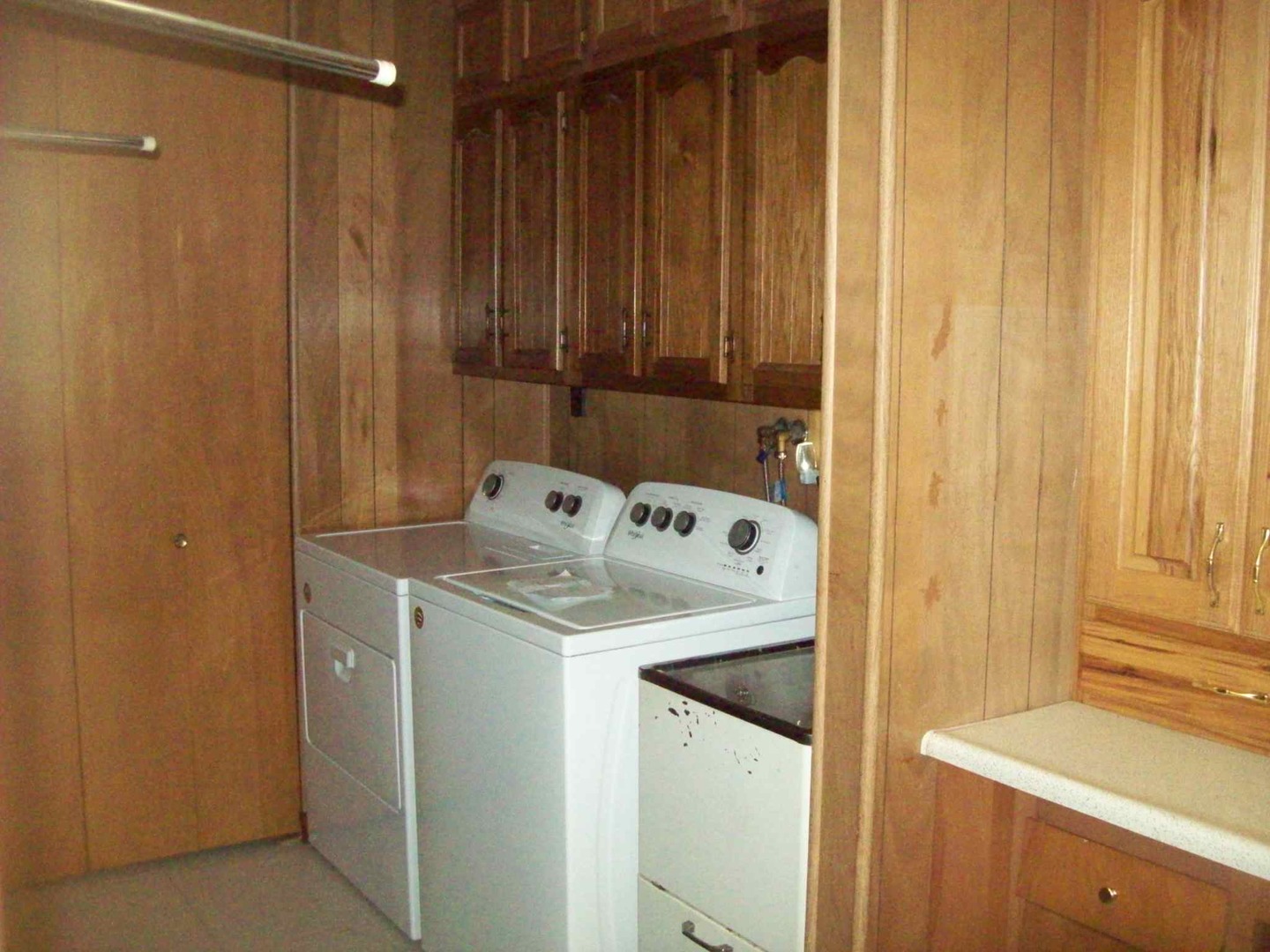 184 Hamilton Road Deer Grove, IL 61243 - Photo 9 of 21 Gallery Image 9