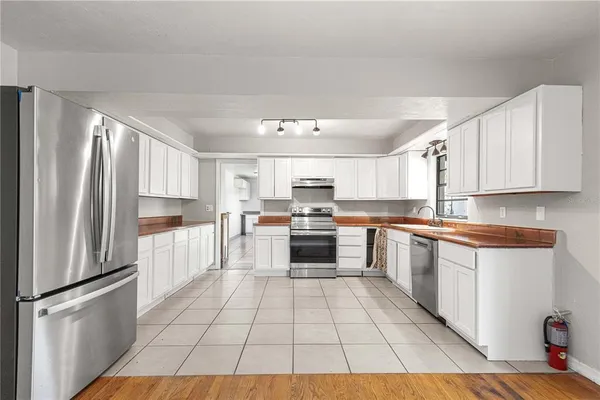 $280,000 | 5721 Southeast 21st Lane, Ocala, FL 34480