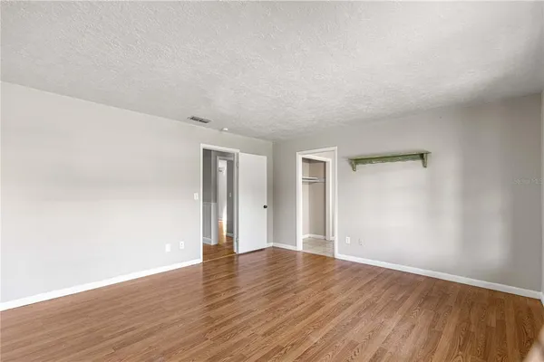 $280,000 | 5721 Southeast 21st Lane, Ocala, FL 34480