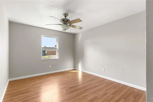 $280,000 | 5721 Southeast 21st Lane, Ocala, FL 34480