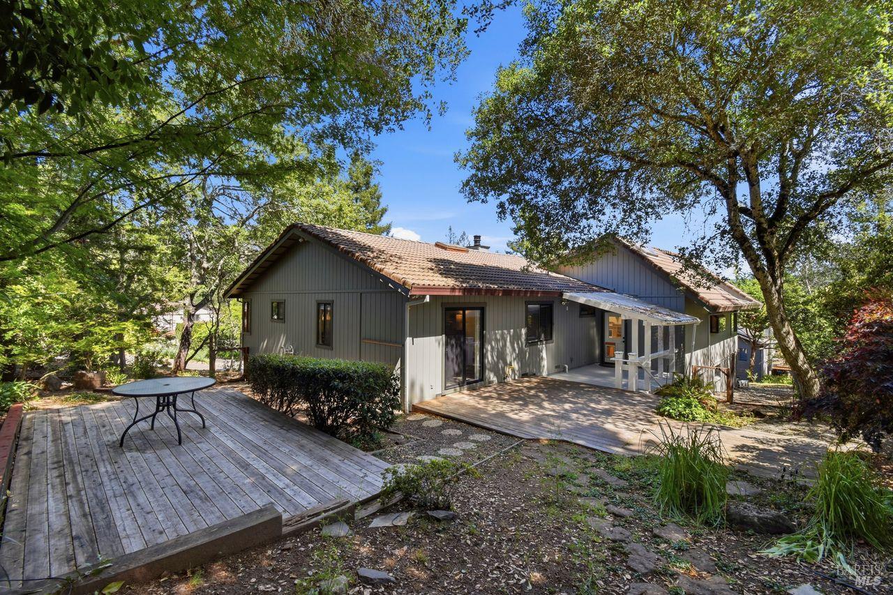 140 Massimo Circle Santa Rosa, CA 95404 - Photo 29 of 41 a front view of a house with yard and green space
