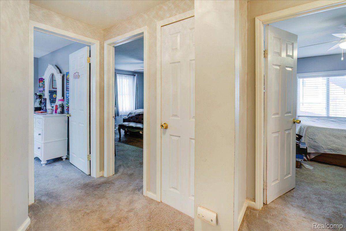 16766 Sunderland Road Detroit, MI 48219 - Photo 36 of 62