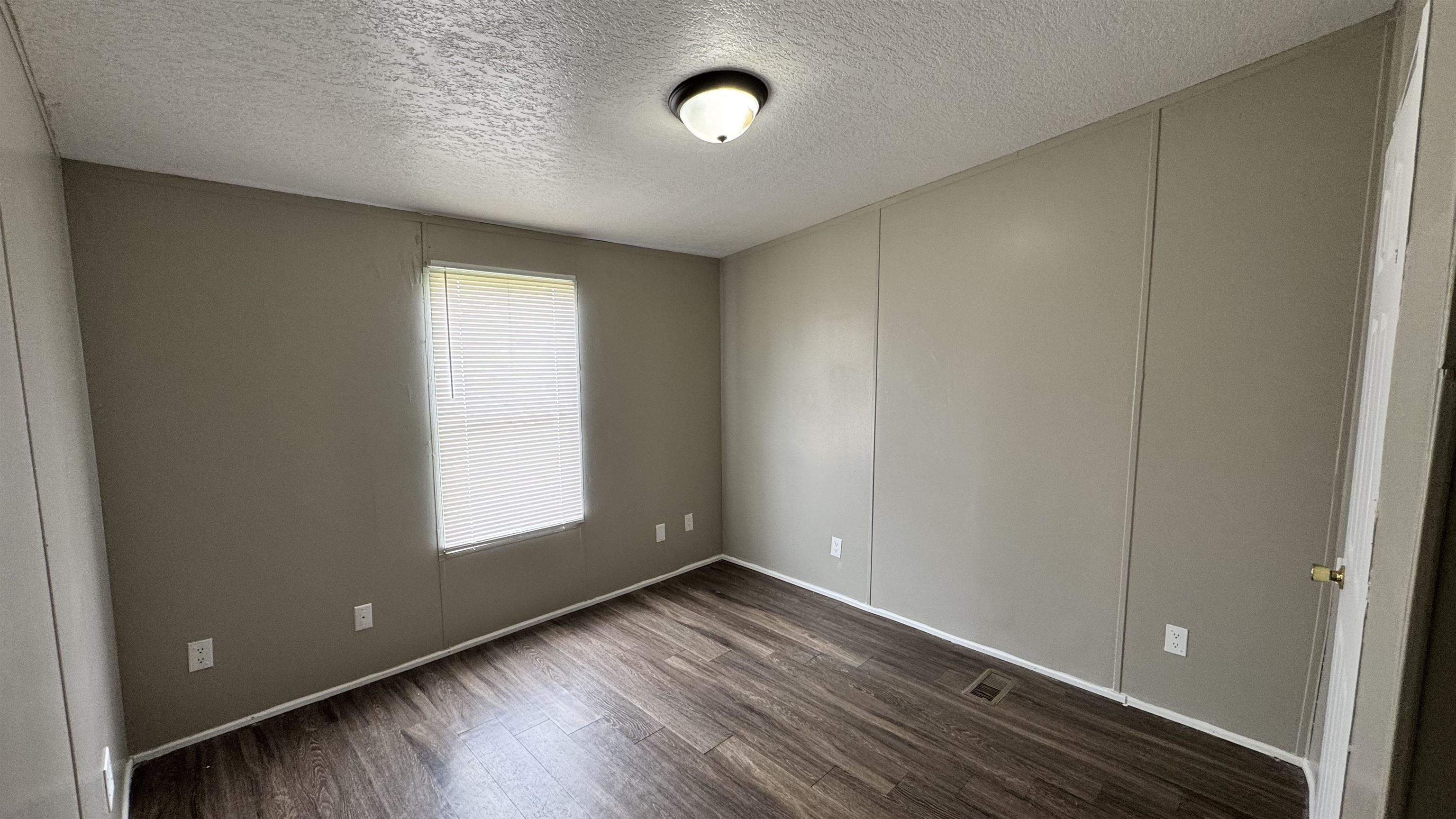 288 West Brooks Road Memphis, TN 38109 - Photo 9 of 14