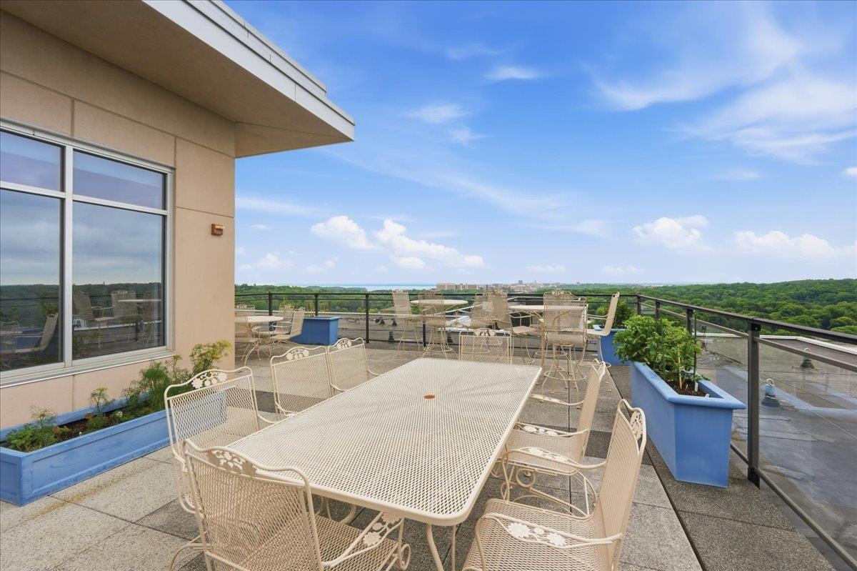 625 North Segoe Road, Unit 1100 Madison, WI 53705 - Photo 51 of 60
