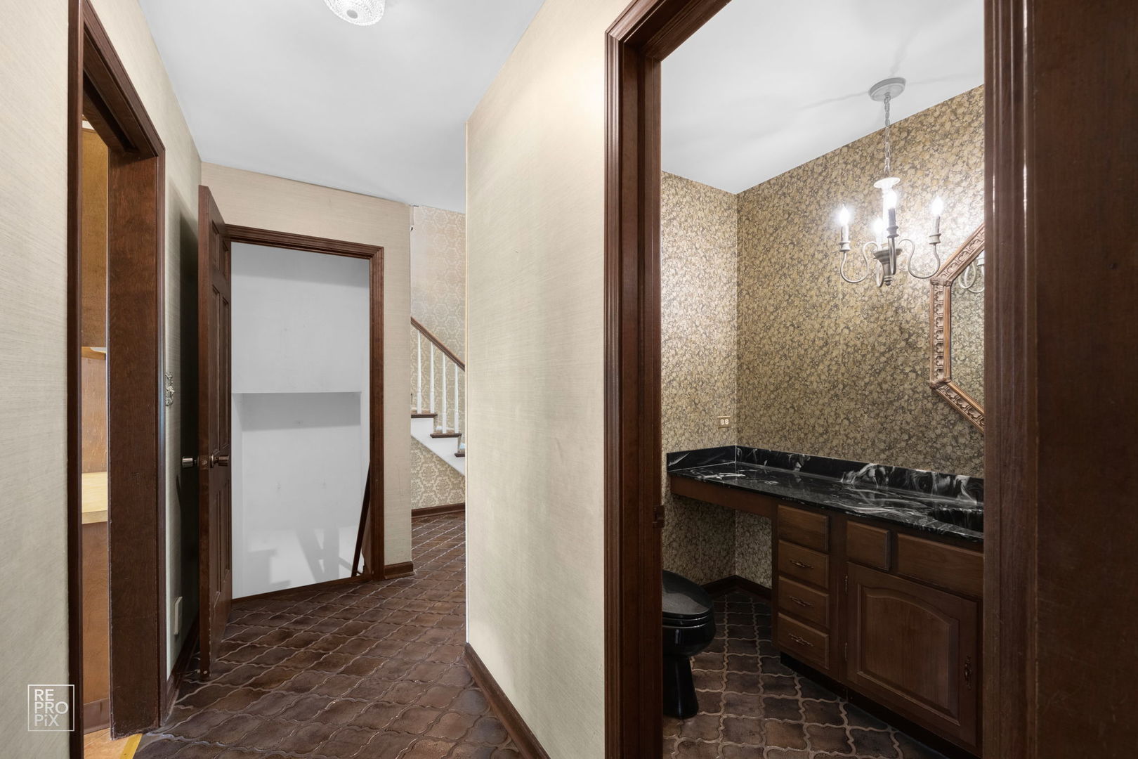 615 Harding Road Hinsdale, IL 60521 - Photo 16 of 32 a view of kitchen island with stainless steel appliances wooden floor washer and dryer