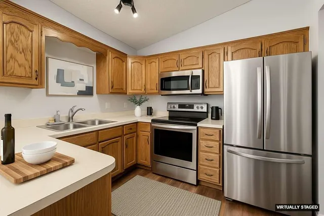 $269,000 | 870 Sherwood Road, Shoreview, MN 55126