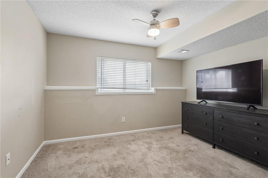 13735 Grove Avenue Bonner Springs, KS 66012 - Photo 16 of 27