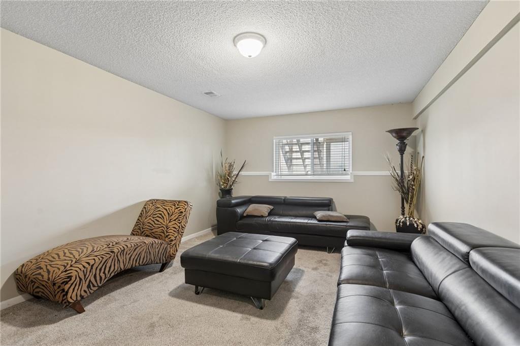13735 Grove Avenue Bonner Springs, KS 66012 - Photo 19 of 27
