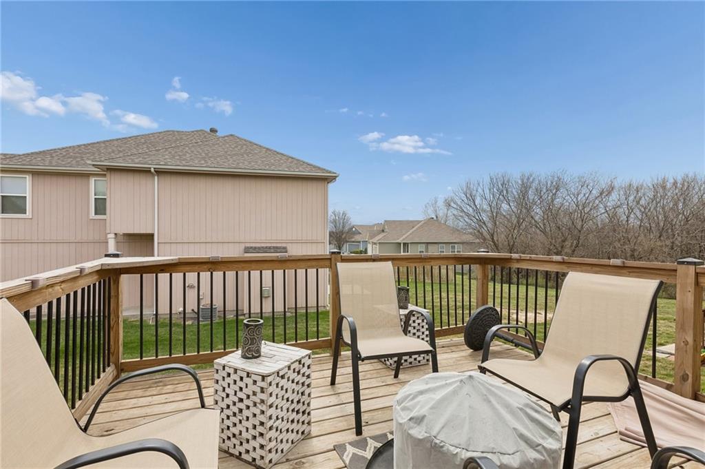 13735 Grove Avenue Bonner Springs, KS 66012 - Photo 22 of 27