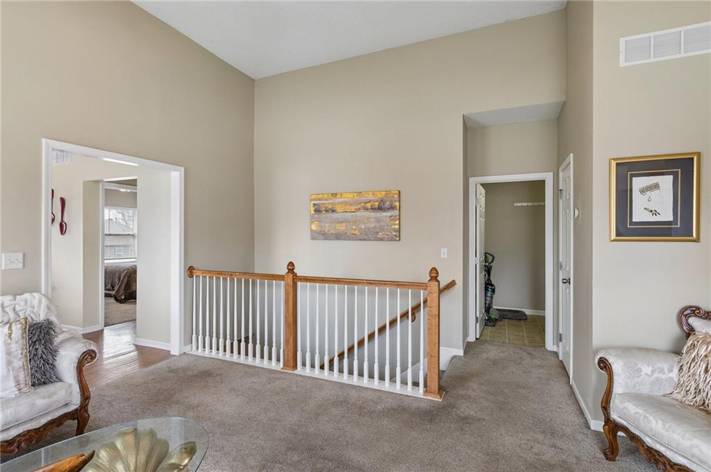 13735 Grove Avenue Bonner Springs, KS 66012 - Photo 4 of 27