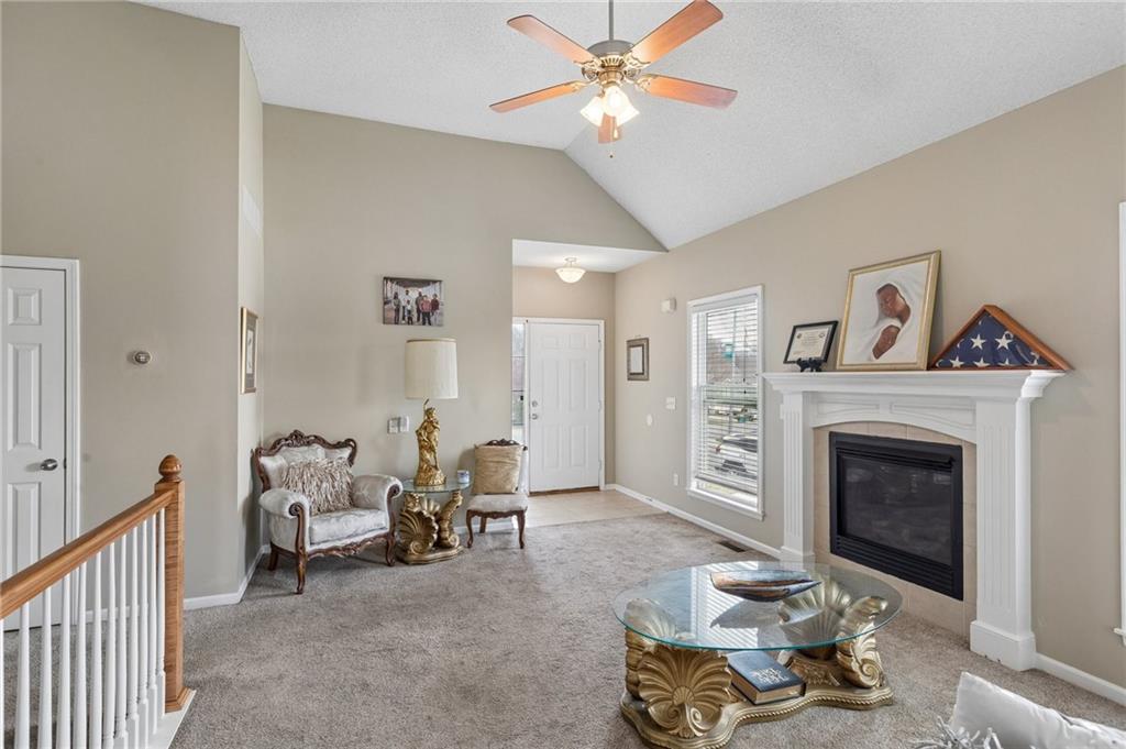 13735 Grove Avenue Bonner Springs, KS 66012 - Photo 6 of 27