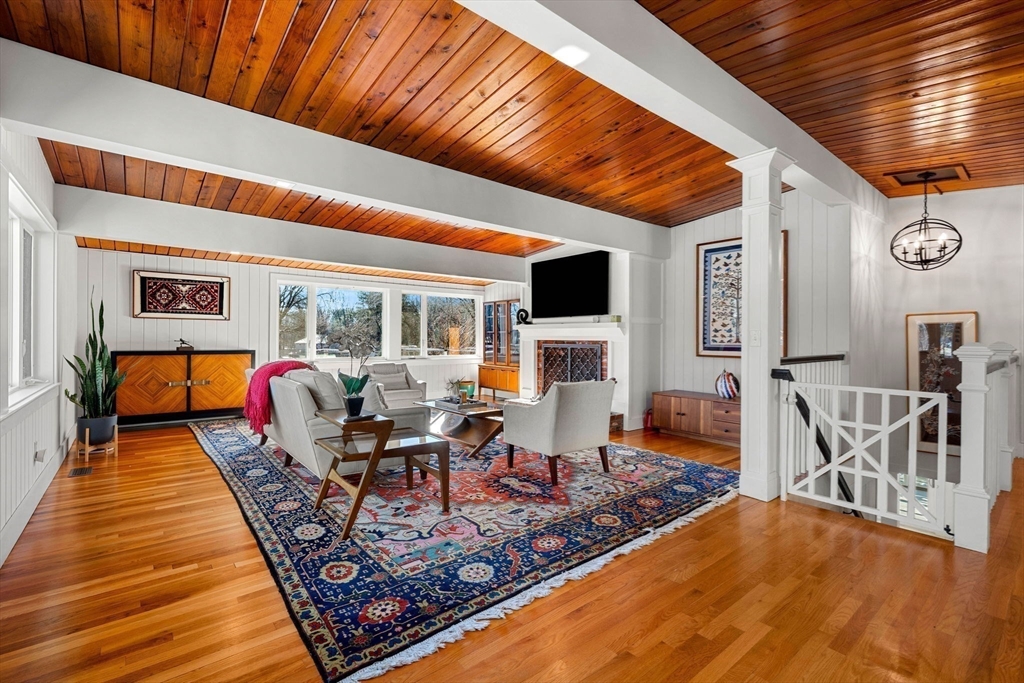 207 Rowley Bridge Road Topsfield, MA 01983 - Photo 11 of 40 Gallery Image 11
