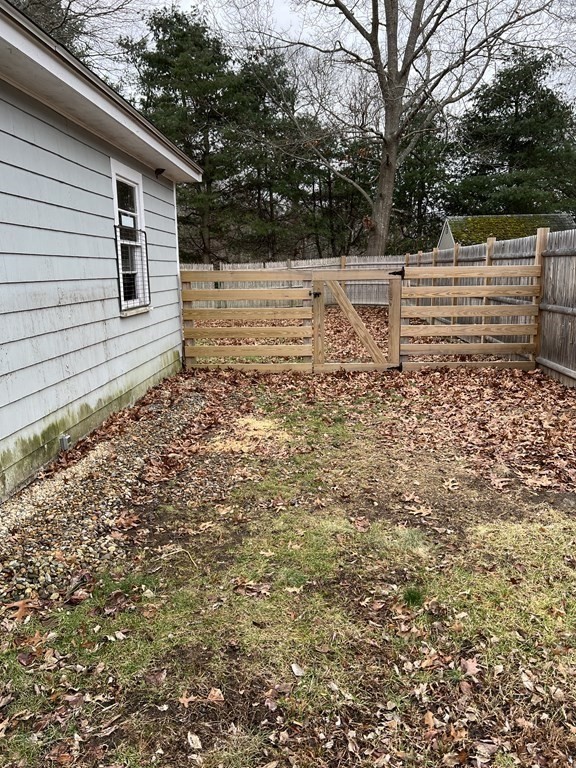 25 Margaret Road Hamilton, MA 01982 - Photo 21 of 33 a view of a backyard of the house