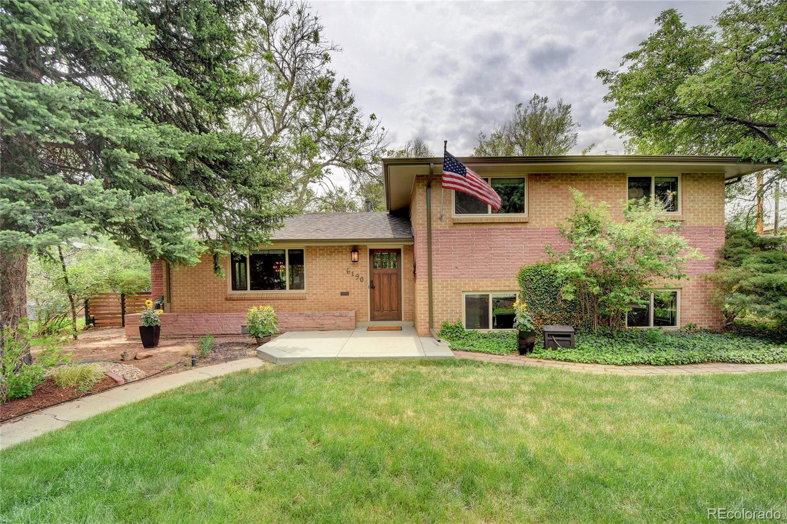 6190 West 29th Place Wheat Ridge, CO 80214 - Photo 3 of 27 Gallery Image 3