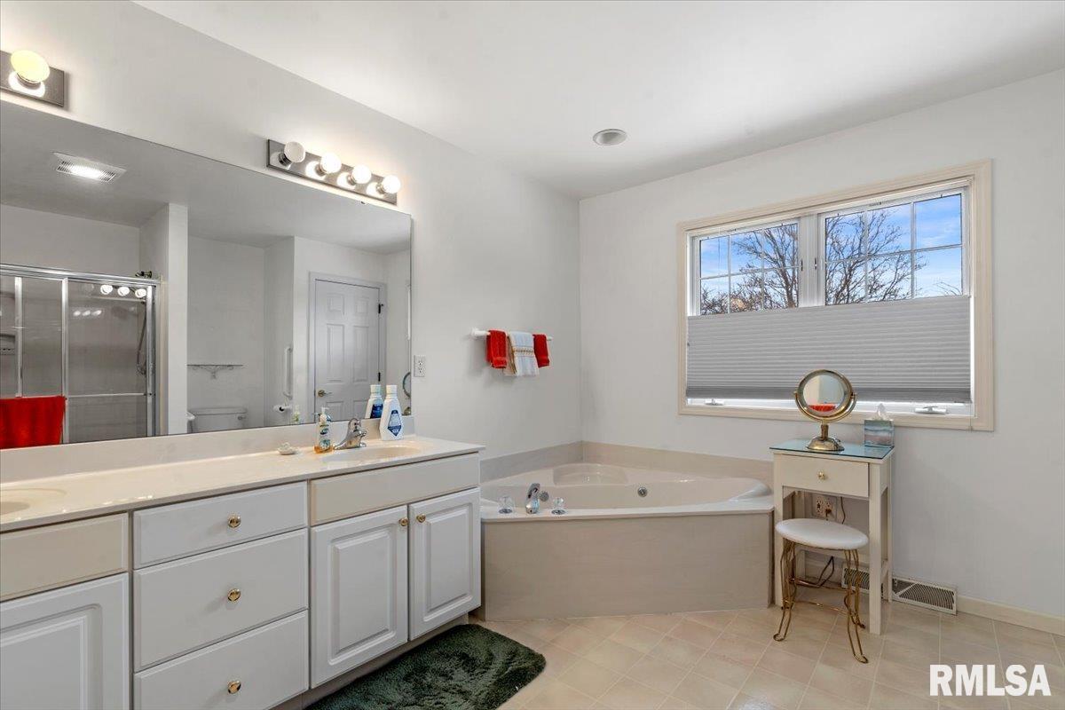 5002 Eagle Ridge Springfield, IL 62711 - Photo 14 of 37