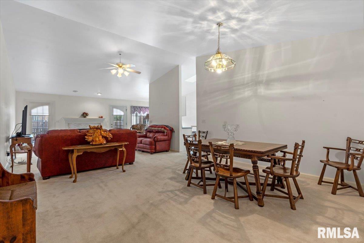 5002 Eagle Ridge Springfield, IL 62711 - Photo 3 of 37