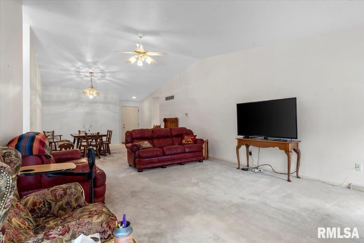 5002 Eagle Ridge Springfield, IL 62711 - Photo 6 of 37