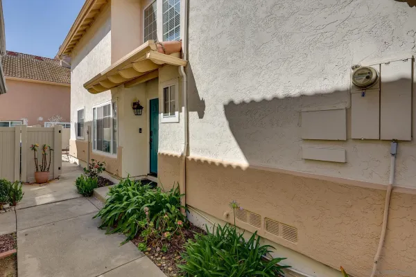 $669,000 | 1772 Promenade Circle, Vista, CA 92083