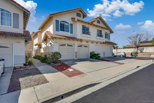 $669,000 | 1772 Promenade Circle, Vista, CA 92083