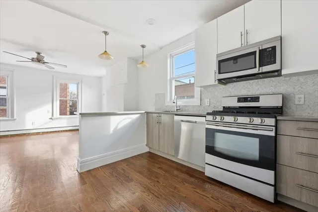 $2,800 | 76 Bowers Street, Unit 3, Jersey City, NJ 07307