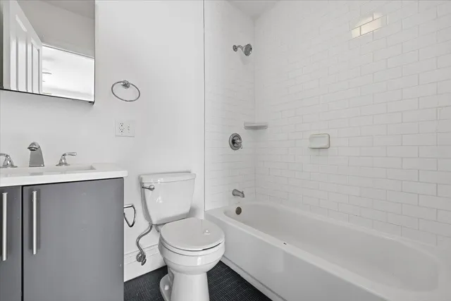 $2,800 | 76 Bowers Street, Unit 3, Jersey City, NJ 07307
